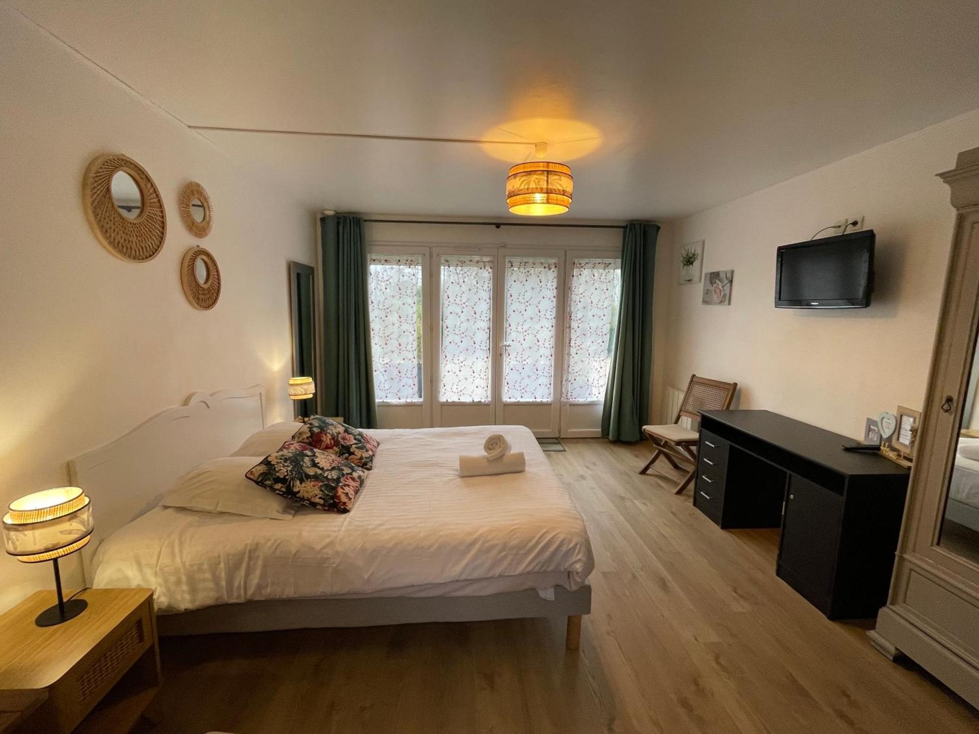 Bed and Breakfast Manoir de la Houlette Saint-Pierre-du-Vauvray Esterno foto
